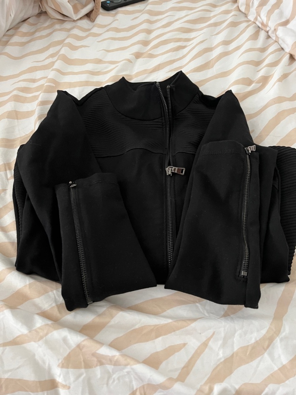 Black Zip-Front Utility Jacket - Women's - Picture 2 of 3
